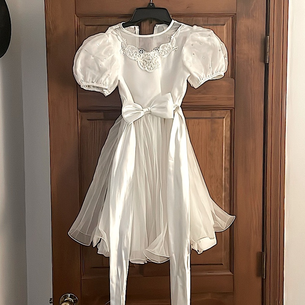 GIRLS WHITE FORMAL DRESS